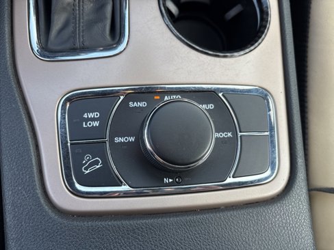 Used 2017 Jeep Grand Cherokee Limited 75th Anniversary image 19