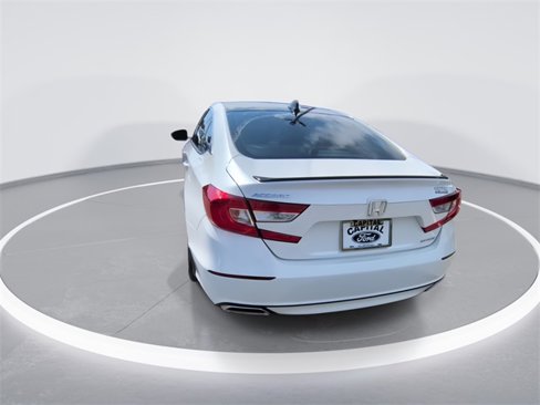 Used 2022 Honda Accord Sport image 6