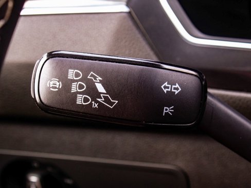 Used 2022 Volkswagen Tiguan SE image 26