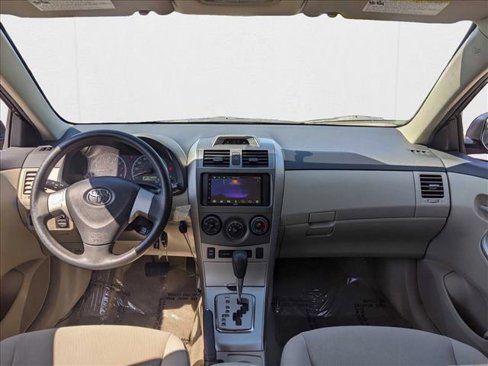 Used 2013 Toyota Corolla LE image 16
