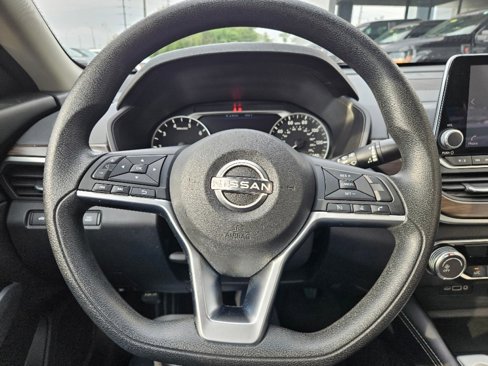 Used 2023 Nissan Altima 2.5 SV image 25
