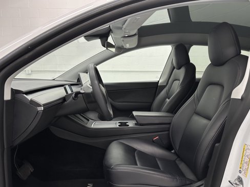 Used 2021 Tesla Model Y Long Range image 10