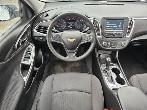 Used 2018 Chevrolet Malibu LS image 13