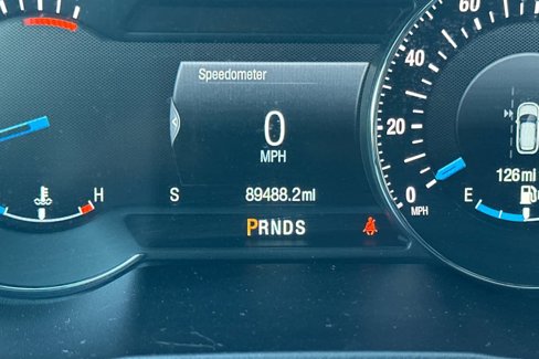 Used 2017 Ford Explorer Platinum image 25