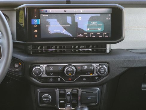 Used 2024 Jeep Gladiator Sport image 17