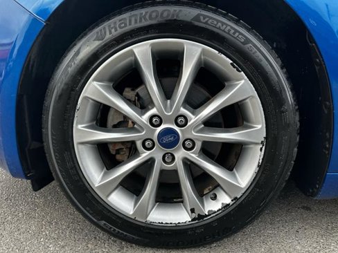 Used 2017 Ford Fusion SE image 23