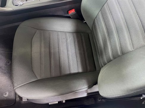 Used 2019 Ford Fusion SE image 16