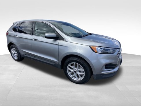Used 2024 Ford Edge SEL image 9