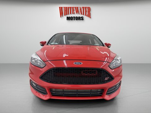 Used 2017 Ford Focus ST image 6