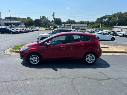 Used 2015 Ford Fiesta SE image 4
