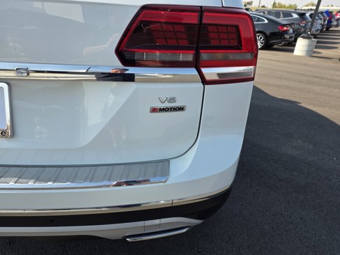 Used 2019 Volkswagen Atlas SEL Premium image 11