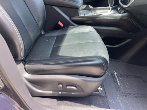 Used 2015 Nissan Murano AWD image 11