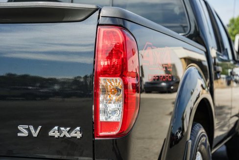 Used 2019 Nissan Frontier SV image 10