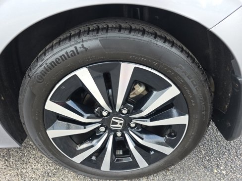 Used 2022 Honda Civic EX-L image 8