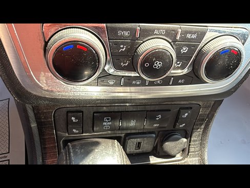 Used 2016 GMC Acadia SLT image 21