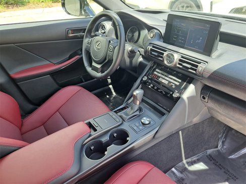Used 2022 Lexus IS 300 image 15