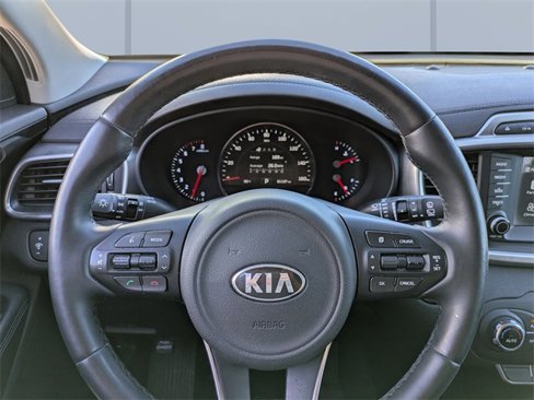 Used 2017 Kia Sorento EX image 29
