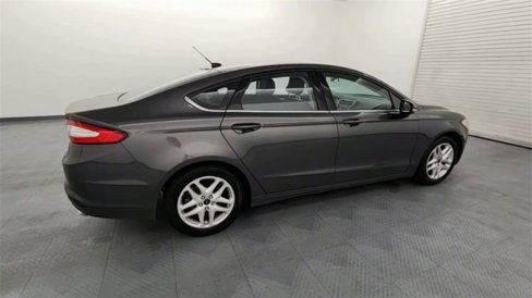 Used 2016 Ford Fusion SE image 8