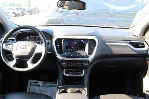 Used 2023 GMC Acadia SLT image 12