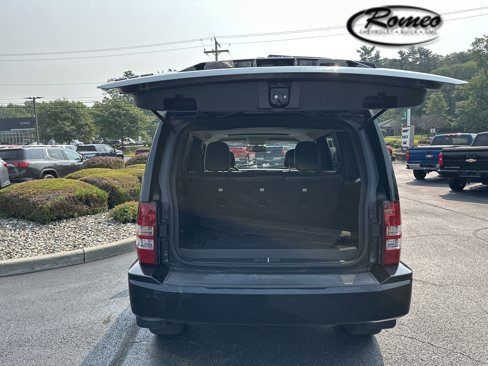 Used 2012 Jeep Liberty Sport image 29