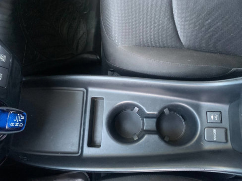 Used 2020 Toyota Prius LE image 31