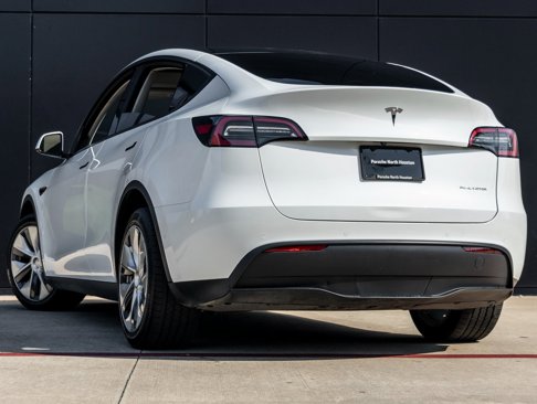 Used 2021 Tesla Model Y Long Range image 6