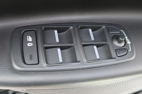 Used 2018 Jaguar XE Prestige image 25