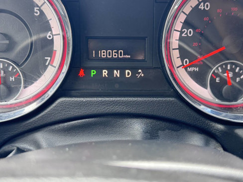 Used 2018 Dodge Grand Caravan SE image 11