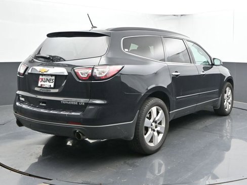 Used 2014 Chevrolet Traverse LTZ image 9