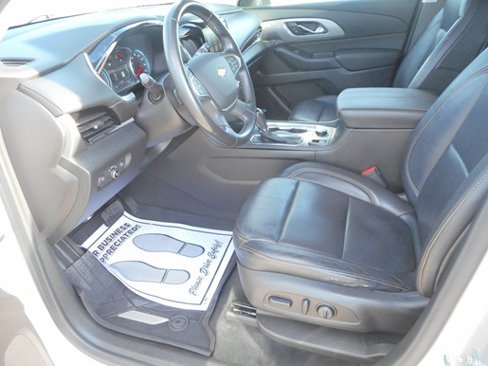 Used 2018 Chevrolet Traverse LT image 9