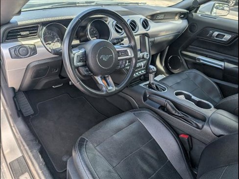 Used 2020 Ford Mustang GT Premium image 10