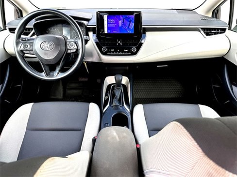 Used 2023 Toyota Corolla LE image 25