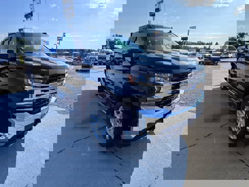 Used 2021 Chevrolet Silverado 1500 LT w/ Convenience Package II image 1