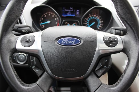 Used 2013 Ford Escape SEL image 25