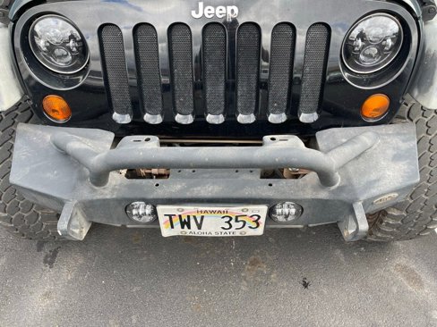 Used 2012 Jeep Wrangler Unlimited Rubicon w/ Connectivity Group image 26
