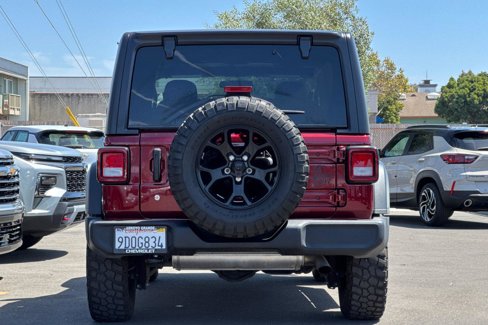 Used 2022 Jeep Wrangler Sport image 5