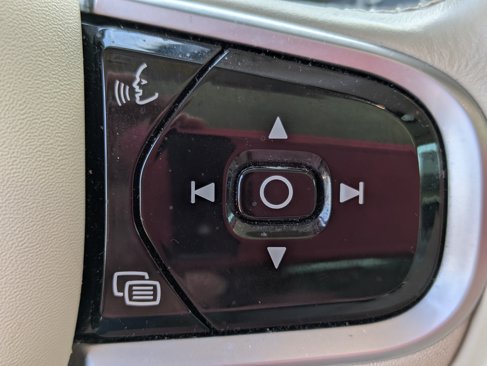 Used 2019 Volvo XC90 T6 Momentum w/ Advanced Package image 24