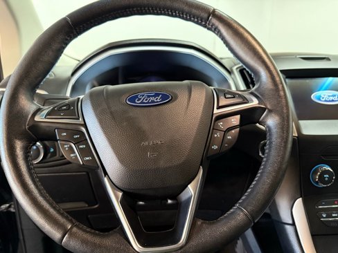 Used 2018 Ford Edge SEL w/ Equipment Group 201A image 26