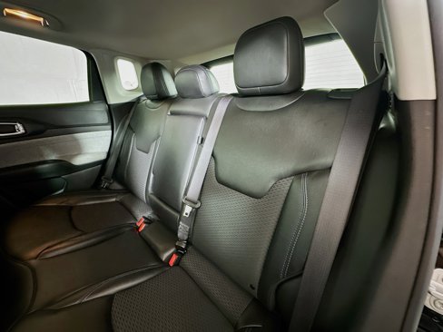 Used 2022 Jeep Compass Latitude image 22
