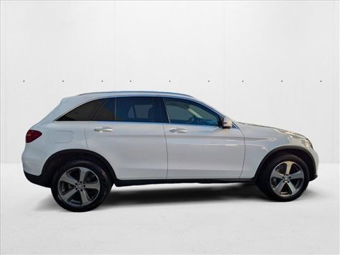 Certified 2017 Mercedes-Benz GLC 300 image 4