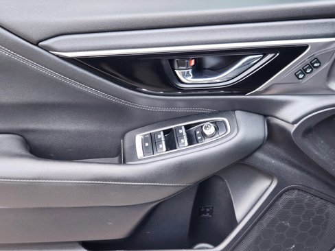 Used 2022 Subaru Outback Limited image 7