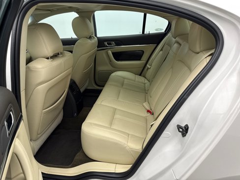 Used 2014 Lincoln MKS AWD w/ Equipment Group 201A image 14