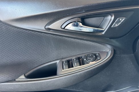 Used 2019 Chevrolet Malibu LT image 15