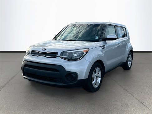 Certified 2017 Kia Soul image 3