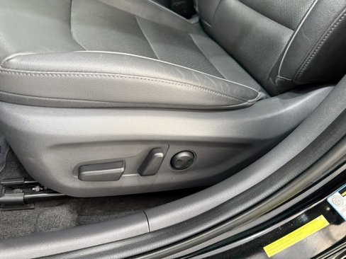 Used 2020 Hyundai Ioniq Limited image 12
