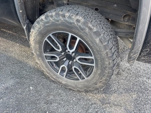 Used 2015 GMC Sierra 1500 SLT w/ SLT Preferred Package image 7