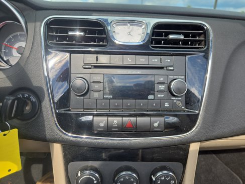 Used 2013 Chrysler 200 Touring w/ Cold Weather Group image 25