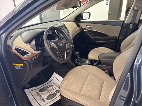 Used 2015 Hyundai Santa Fe GLS image 13