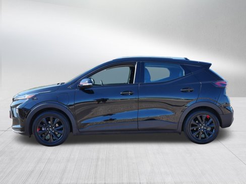 Used 2023 Chevrolet Bolt EUV LT w/ Convenience Package image 4