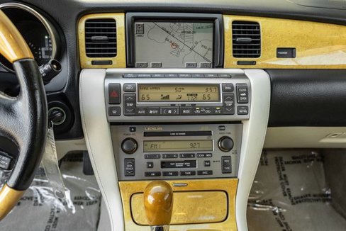 Used 2004 Lexus SC 430 Convertible image 7